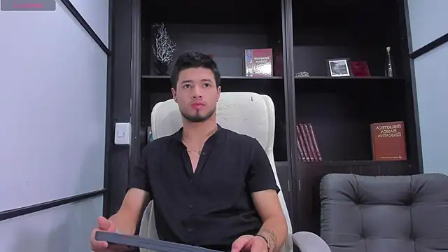 EdwardRoss  online show from February 2025 08:07:02 PM