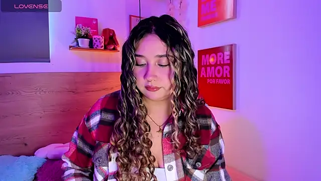 Cherryyquen online show from April 2026 08:26:01 PM