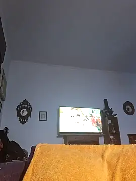 LYZBORNHD online show from October 2025 09:37:02 PM