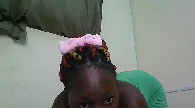 PrettyBabelv online show from March 2025 07:09:01 PM