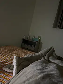 Snapshot of A6229 chatting on December 2024 01:11:02 PM A6229 online show from December 2024 01:11:02 PM