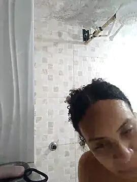 Julia Pretinha online show from September 2025 01:38:01 AM