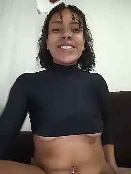 Julia Pretinha online show from December 2025 12:22:02 PM