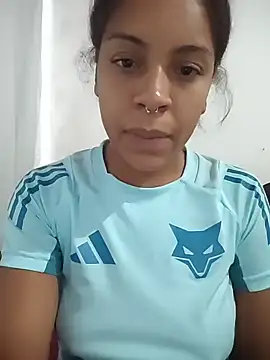 Julia Pretinha online show from February 2026 12:15:01 PM