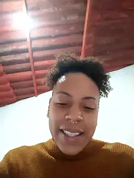 Snapshot of Julia_Pretinha chatting on June 2026 12:40:01 PM Julia Pretinha online show from June 2026 12:40:01 PM