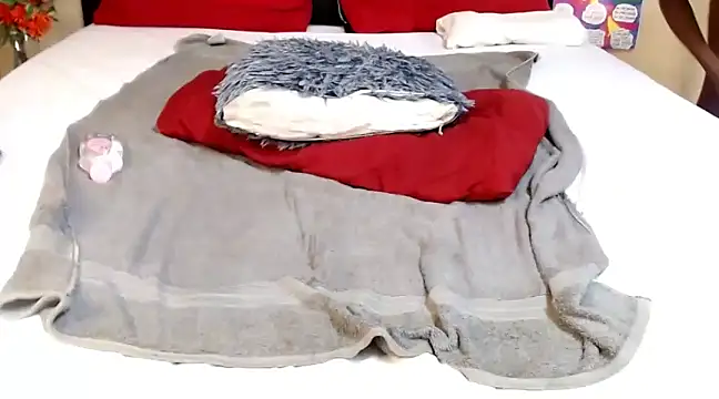 LongPussyLipsxx online show from February 2025 09:20:01 AM