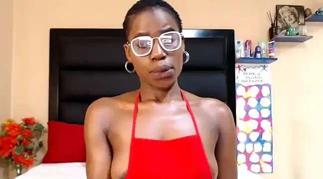 LongPussyLipsxx online show from February 2025 03:00:02 AM