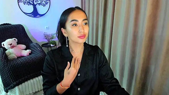 Snapshot of worldofkim chatting on November 2025 10:59:01 AM worldofkim online show from November 2025 10:59:01 AM