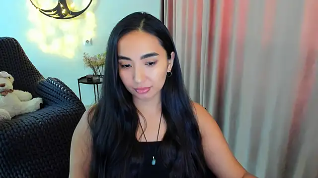 Snapshot of worldofkim chatting on February 2026 11:03:01 AM worldofkim online show from February 2026 11:03:01 AM