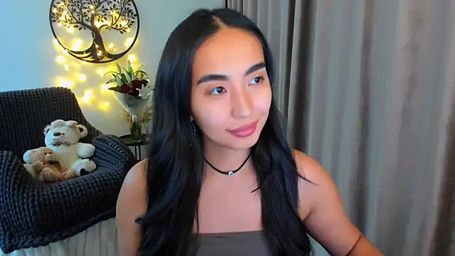 Snapshot of worldofkim chatting on February 2026 05:20:01 PM worldofkim online show from February 2026 05:20:01 PM