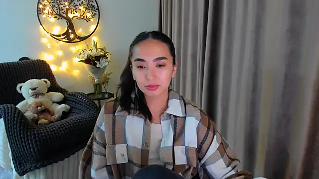 Snapshot of worldofkim chatting on February 2026 10:32:01 PM worldofkim online show from February 2026 10:32:01 PM