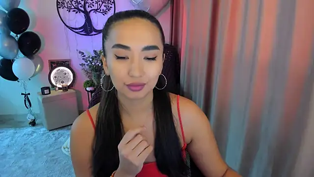 Snapshot of worldofkim chatting on March 2026 07:48:02 AM worldofkim online show from March 2026 07:48:02 AM