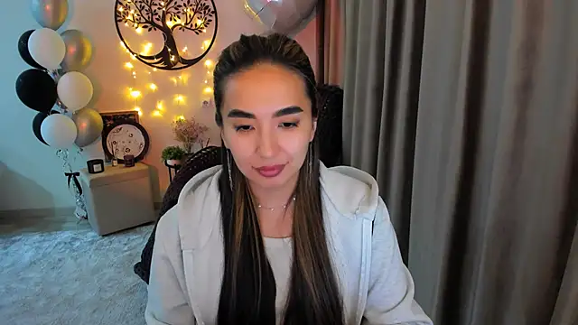 Snapshot of worldofkim chatting on March 2026 05:40:01 PM worldofkim online show from March 2026 05:40:01 PM