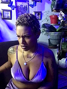 haiiley more online show from October 2025 12:18:01 AM