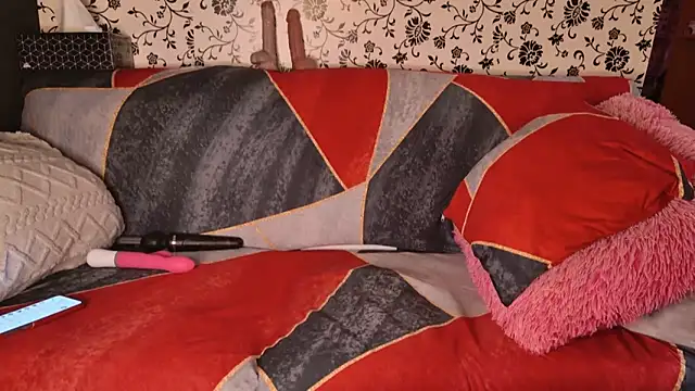 Luiza Hammer online show from March 2025 11:51:01 AM