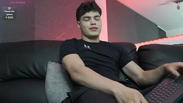 Max cortes1 online show from February 2025 11:50:01 PM