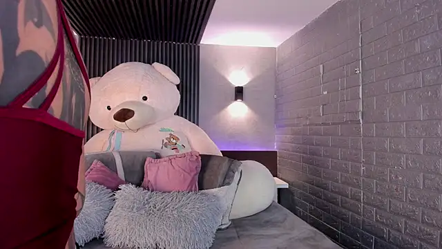 Snapshot of magic_marg chatting on April 2026 11:03:01 PM magic marg online show from April 2026 11:03:01 PM