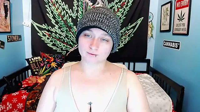 Snapshot of Chloenightmare chatting on February 2025 12:49:01 AM Chloenightmare online show from February 2025 12:49:01 AM