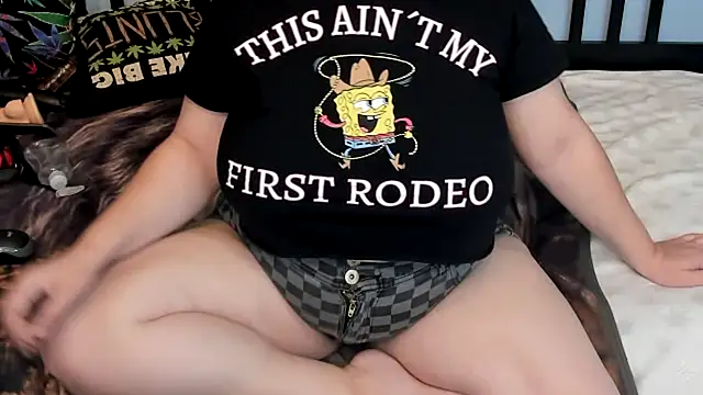 Snapshot of Chloenightmare chatting on October 2025 09:05:02 PM Chloenightmare online show from October 2025 09:05:02 PM