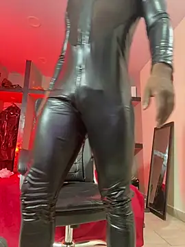 Snapshot of AlejoKhalifa_ chatting on July 2026 10:24:01 AM AlejoKhalifa online show from July 2026 10:24:01 AM