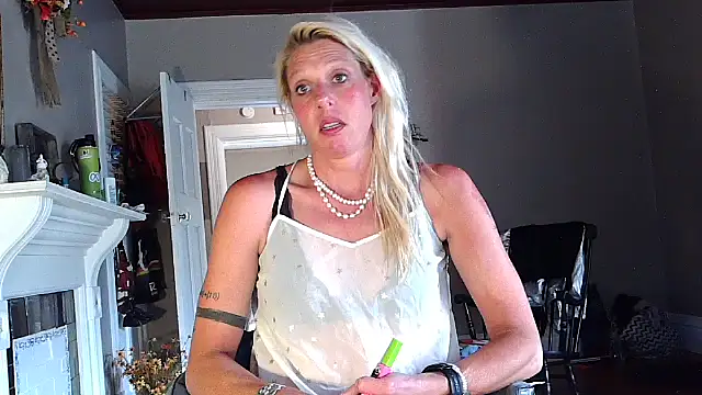 Glamazonx online show from September 2025 04:29:01 PM