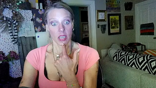 Glamazonx online show from April 2026 04:11:01 AM