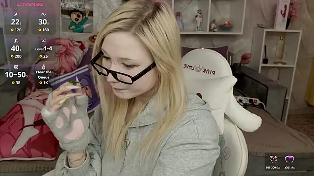 MeowkaKitty online show from February 2026 02:10:01 AM