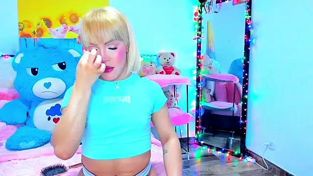 Snapshot of Candy_Candy__ chatting on May 2026 02:24:02 PM Candy Candy online show from May 2026 02:24:02 PM