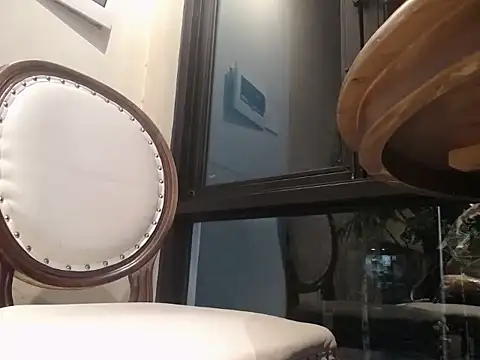 Snapshot of Fiola-Ly chatting on February 2026 06:26:02 PM Fiola-Ly online show from February 2026 06:26:02 PM