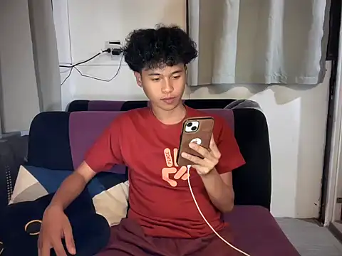 Snapshot of Asiantwink21 chatting on January 2026 05:48:01 PM Asiantwink21 online show from January 2026 05:48:01 PM