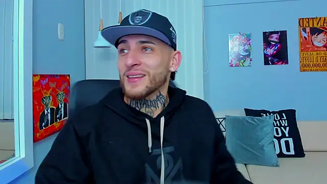 Snapshot of Drako_Lamar chatting on December 2024 12:29:02 PM Drako Lamar online show from December 2024 12:29:02 PM