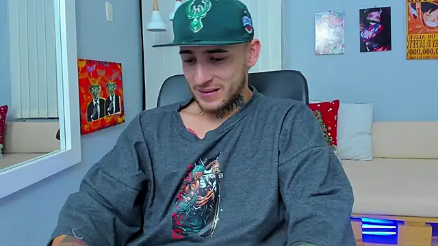 Snapshot of Drako_Lamar chatting on December 2024 01:28:02 PM Drako Lamar online show from December 2024 01:28:02 PM