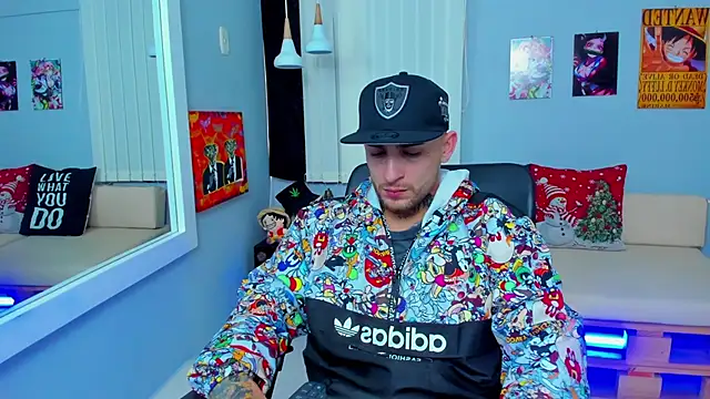 Snapshot of Drako_Lamar chatting on December 2024 12:31:01 PM Drako Lamar online show from December 2024 12:31:01 PM