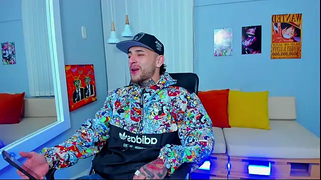 Snapshot of Drako_Lamar chatting on January 2025 12:52:01 PM Drako Lamar online show from January 2025 12:52:01 PM