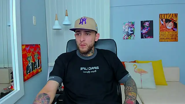 Snapshot of Drako_Lamar chatting on February 2025 03:41:02 PM Drako Lamar online show from February 2025 03:41:02 PM