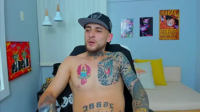 Snapshot of Drako_Lamar chatting on February 2025 09:36:01 PM Drako Lamar online show from February 2025 09:36:01 PM