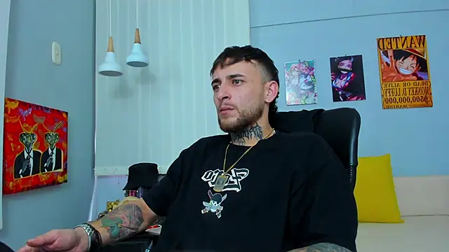 Snapshot of Drako_Lamar chatting on February 2025 03:31:02 PM Drako Lamar online show from February 2025 03:31:02 PM