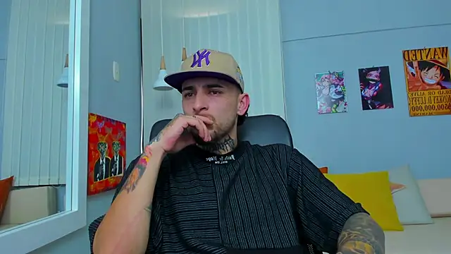 Snapshot of Drako_Lamar chatting on February 2025 03:59:01 PM Drako Lamar online show from February 2025 03:59:01 PM