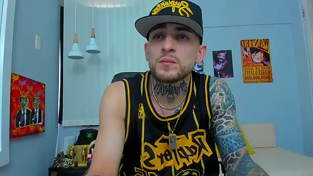 Snapshot of Drako_Lamar chatting on March 2025 04:17:01 PM Drako Lamar online show from March 2025 04:17:01 PM