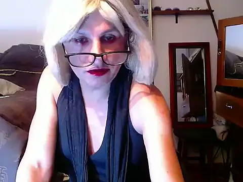 Snapshot of LorenJade chatting on June 2026 09:36:02 AM LorenJade online show from June 2026 09:36:02 AM