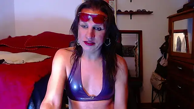 Snapshot of LorenJade chatting on July 2026 10:21:02 AM LorenJade online show from July 2026 10:21:02 AM