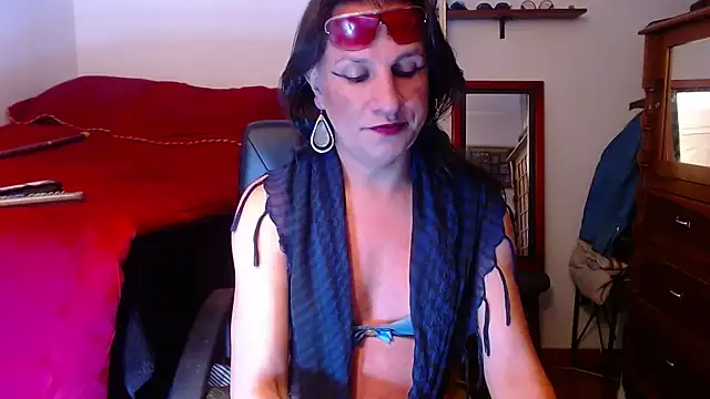 Snapshot of LorenJade chatting on July 2026 07:59:01 AM LorenJade online show from July 2026 07:59:01 AM