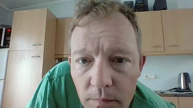 Snapshot of bertolini chatting on June 2026 07:25:02 AM bertolini online show from June 2026 07:25:02 AM