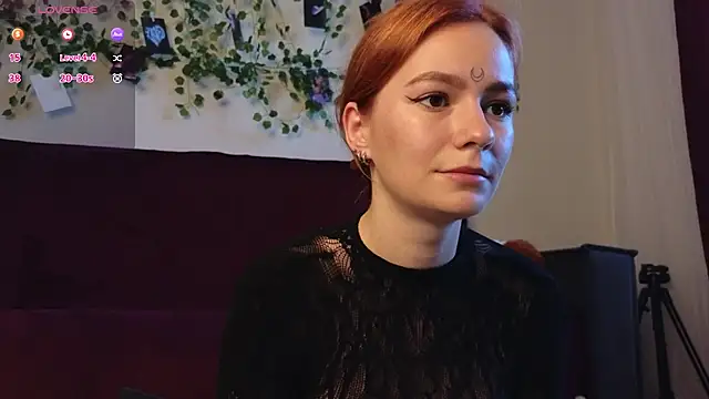 girl with snaketatto0 online show from October 2025 02:39:02 AM