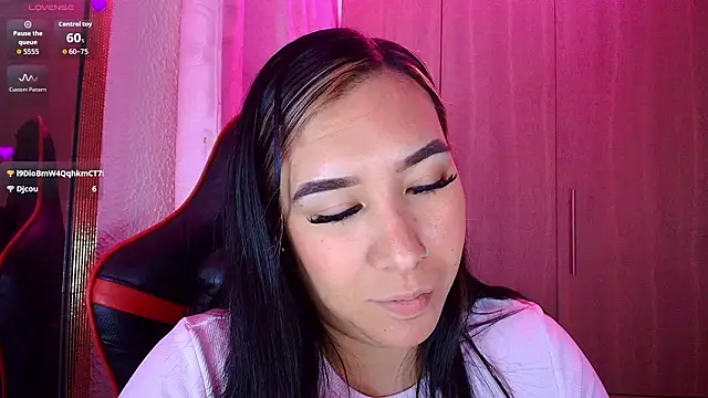 leahtemptation3 online show from February 2026 07:51:01 AM