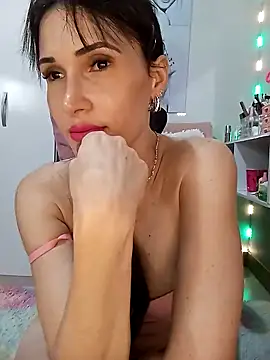 Snapshot of Irresistible24 chatting on January 2025 09:46:02 PM Irresistible24 online show from January 2025 09:46:02 PM