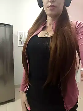 Irresistible24 online show from November 2025 08:44:01 PM