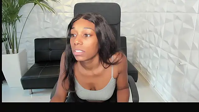 Snapshot of smileybabe chatting on January 2025 10:31:01 AM smileybabe online show from January 2025 10:31:01 AM