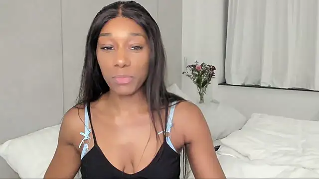 Snapshot of smileybabe chatting on February 2025 05:47:01 PM smileybabe online show from February 2025 05:47:01 PM