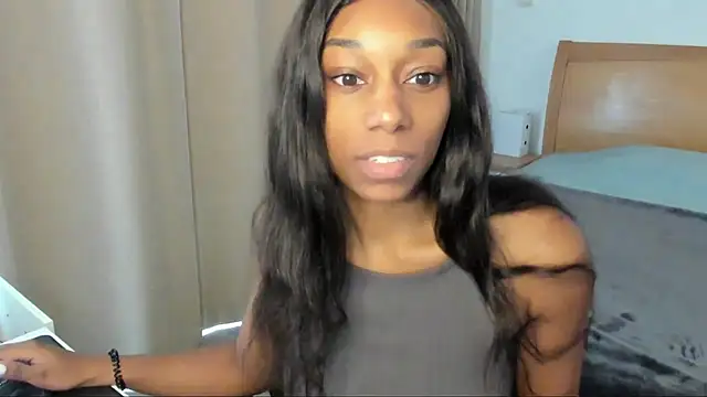 Snapshot of smileybabe chatting on March 2025 07:03:01 AM smileybabe online show from March 2025 07:03:01 AM